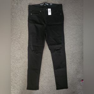 NWT Torrid Black Sky High Skinny Jeans - 14T Destruct